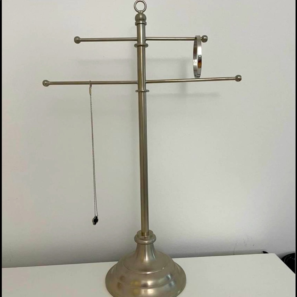 Jewelry holder
